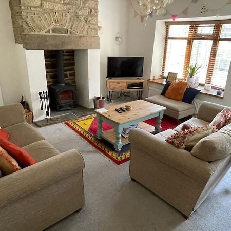 Wuthering Cottage - Central, Stylish, Cosy, Comfy Haworth Buitenkant foto