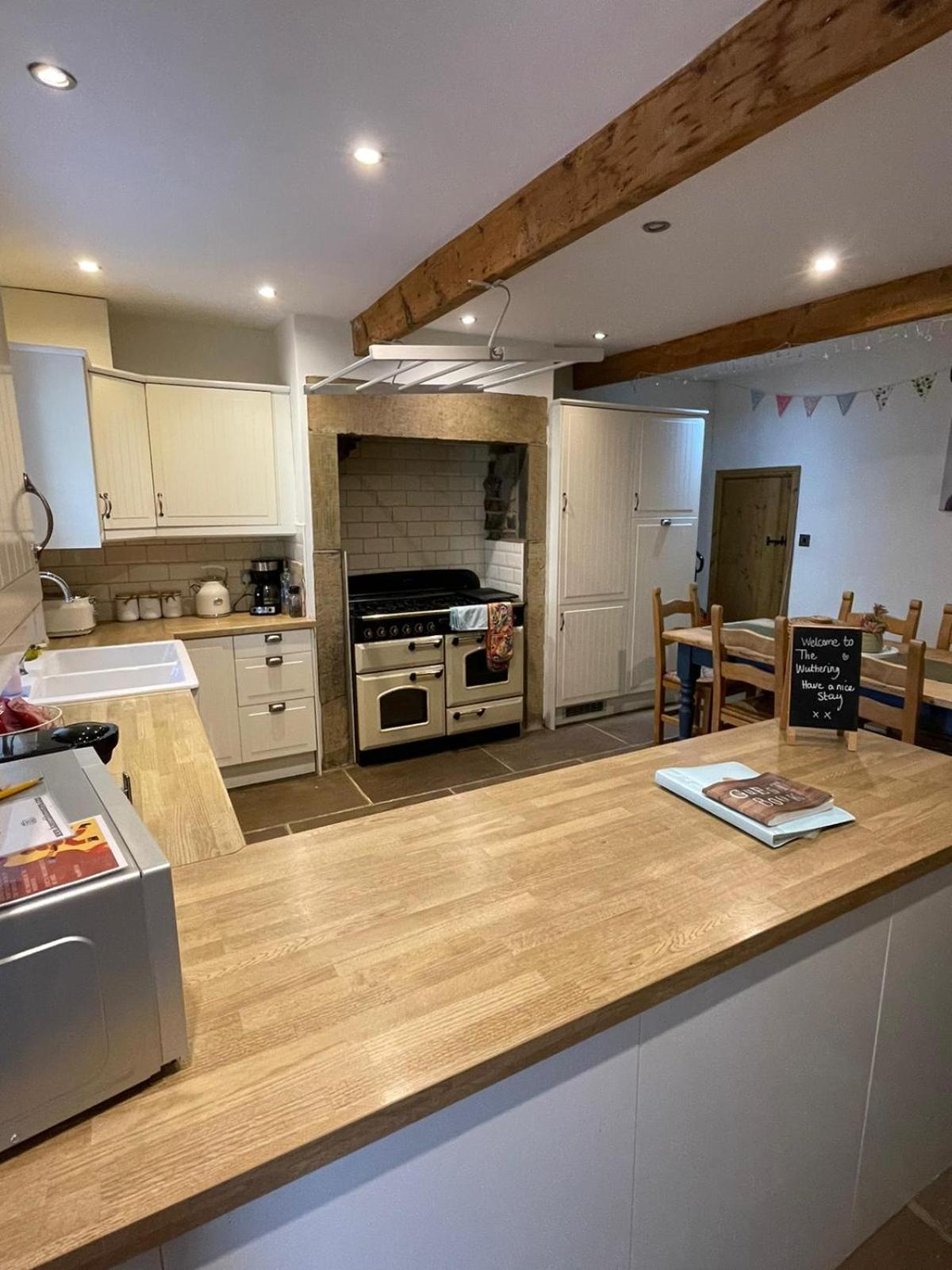 Wuthering Cottage - Central, Stylish, Cosy, Comfy Haworth Buitenkant foto