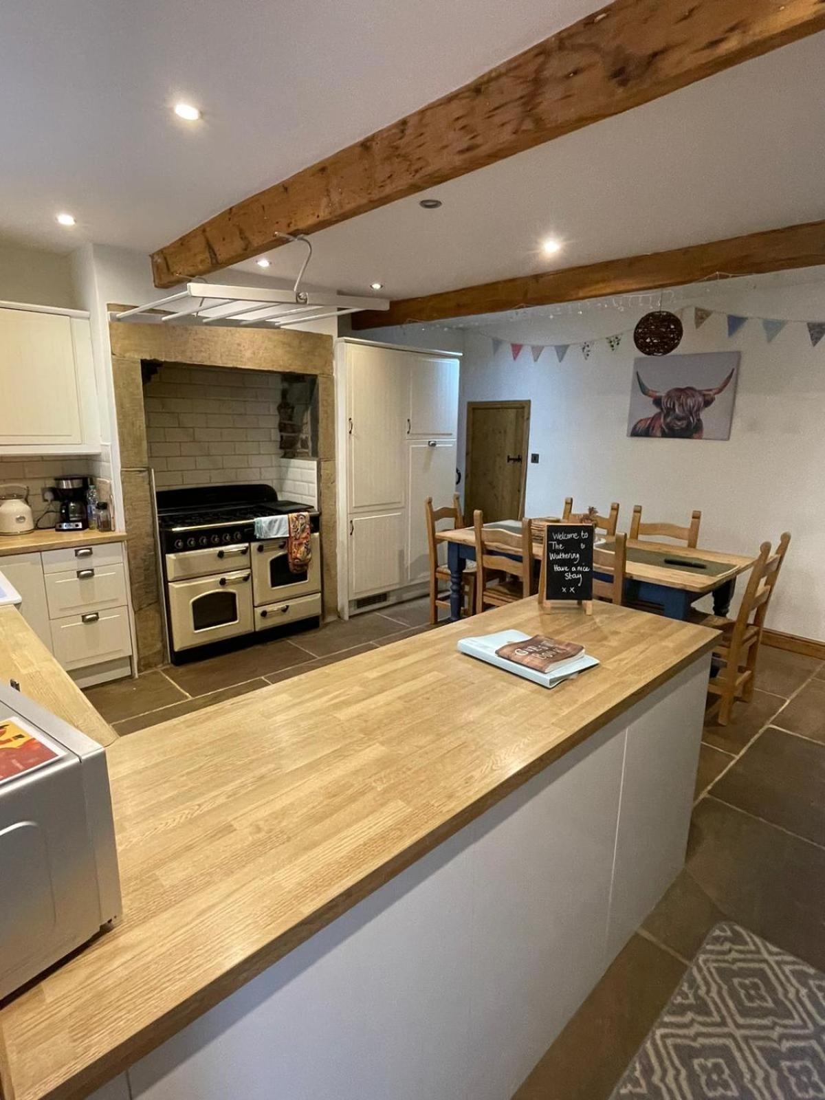 Wuthering Cottage - Central, Stylish, Cosy, Comfy Haworth Buitenkant foto